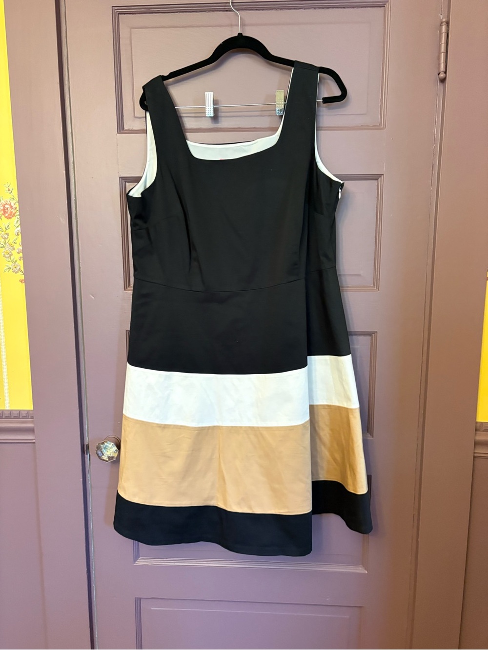 Sleeveless Black, White & Tan Colorblock A-Line Dress Issac Mizrahi size 22W